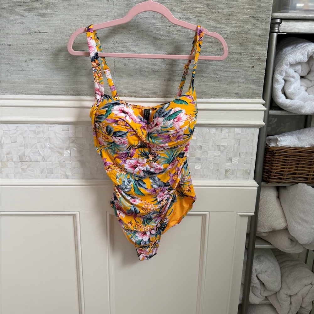 12 nip tuck one piece swim suit yellow floral tropical swimsuit